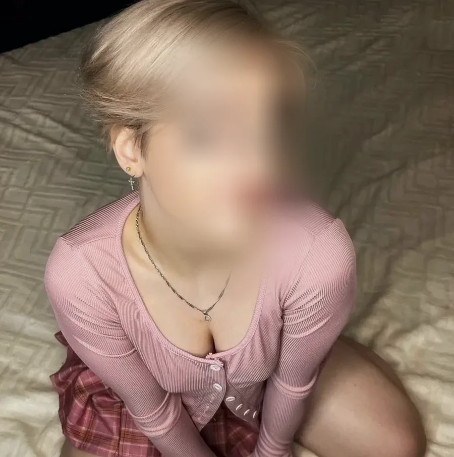 Cara, 20