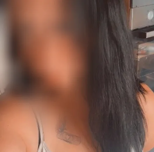 Lotta, 31