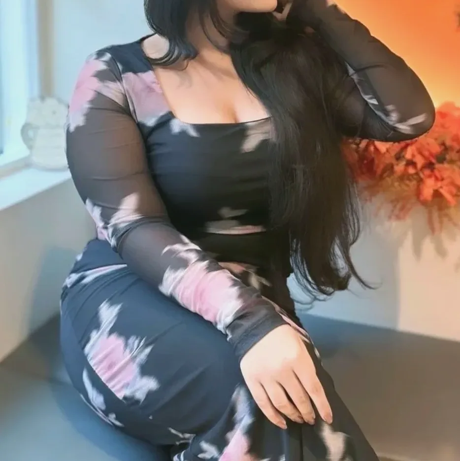 Nadja, 30