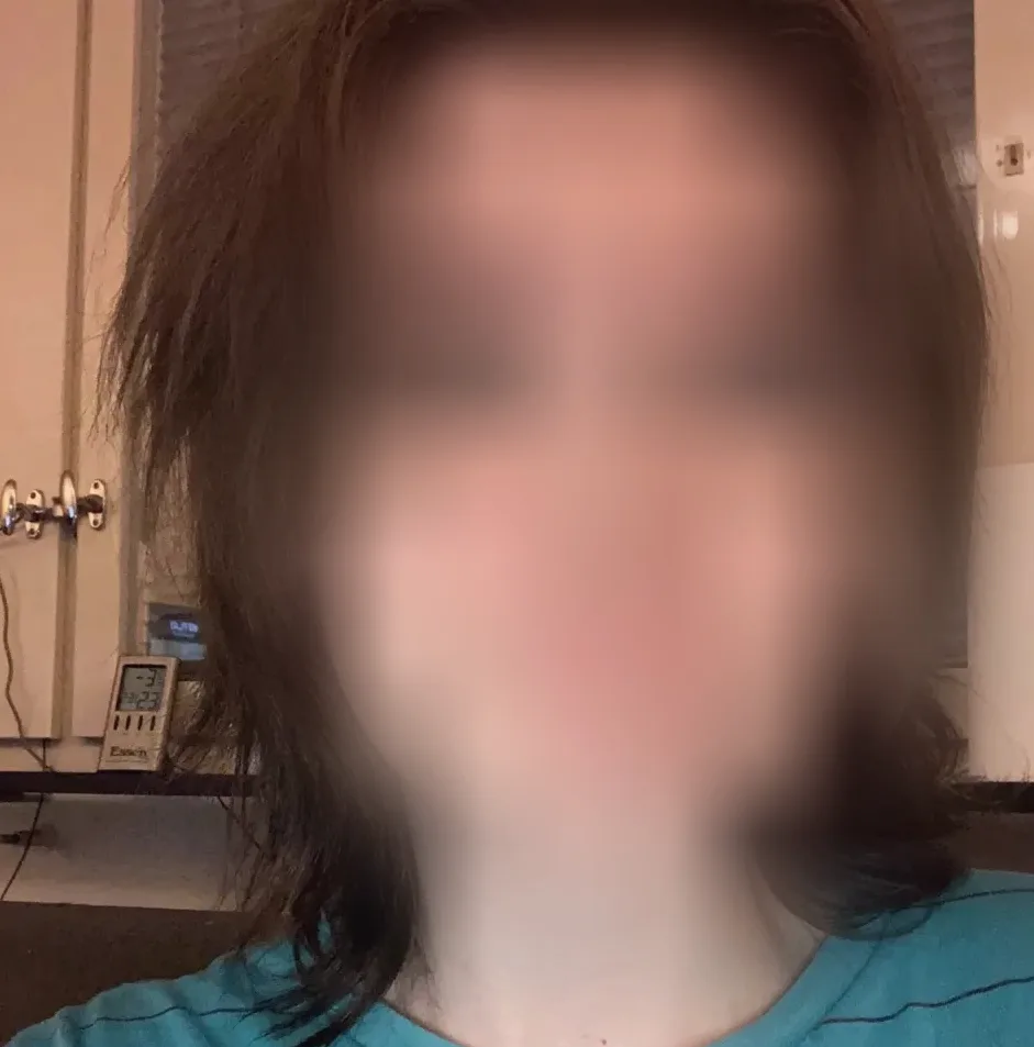 Vanessa, 29