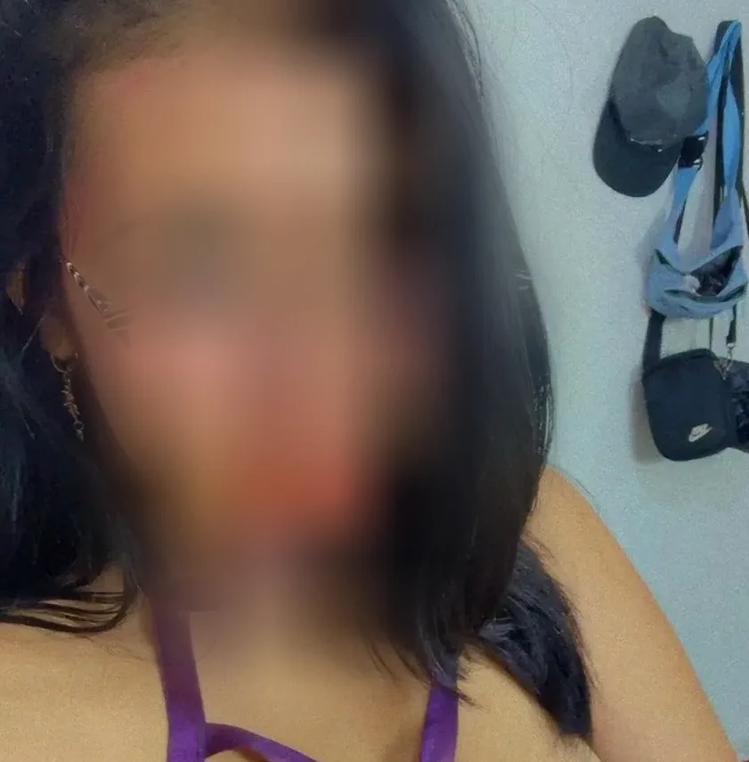 Yasmin, 23